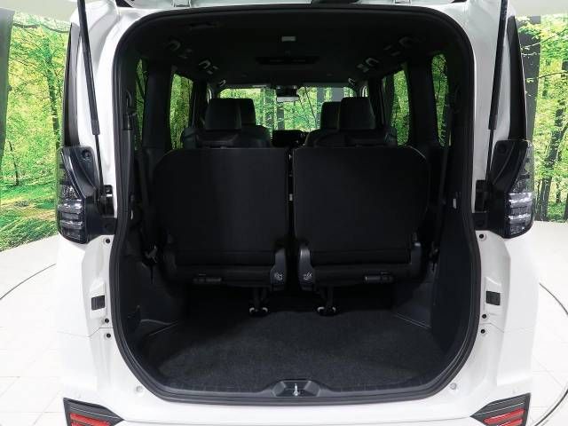 Toyota VOXY 2022-04 5486-10
