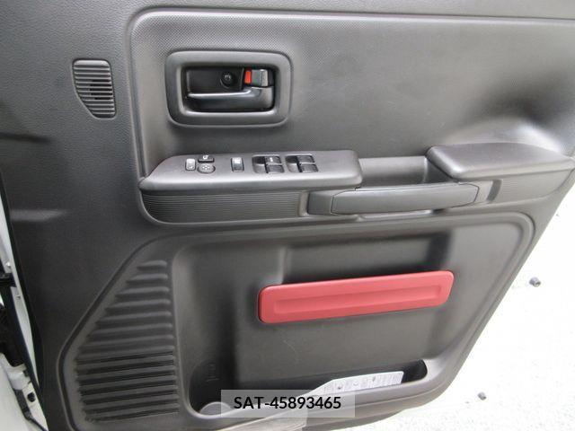 Suzuki SPACIA 2023-05 329869-22