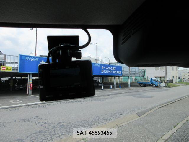 Suzuki SPACIA 2023-05 329869-15