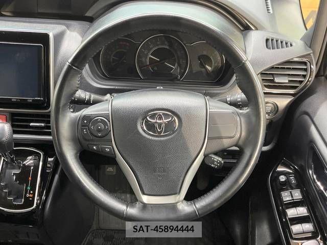 Toyota NOAH 2019-10 279517-12