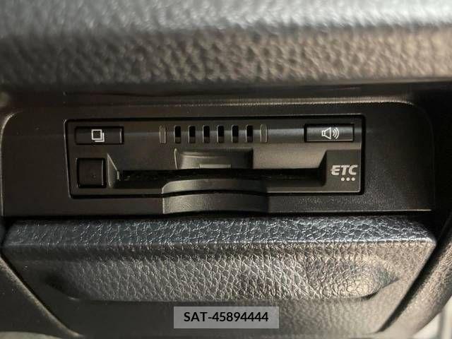 Toyota NOAH 2019-10 279517-7