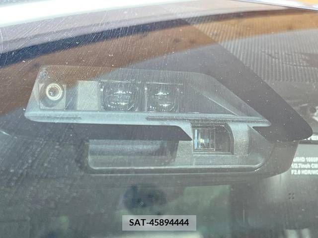 Toyota NOAH 2019-10 279517-4