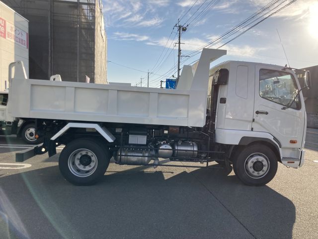 MITSUBISHI FUSO Fighter 2022-08 12840-5