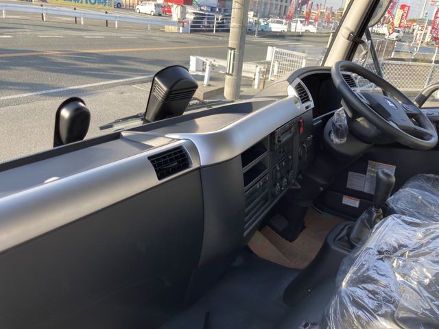 MITSUBISHI FUSO Fighter 2022-08 12840-14