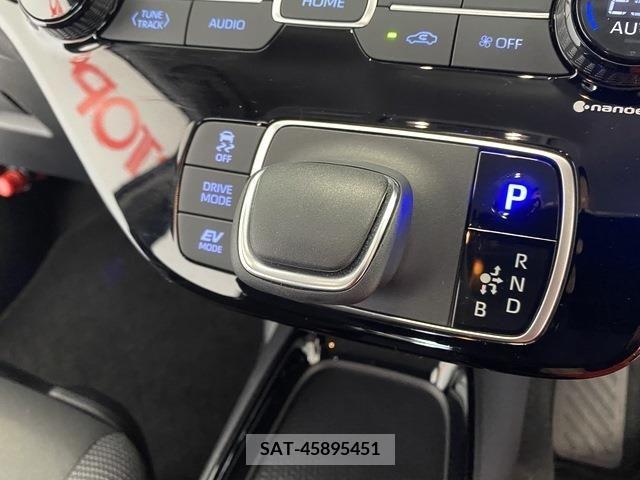 Toyota AQUA 2021-11 218404-17