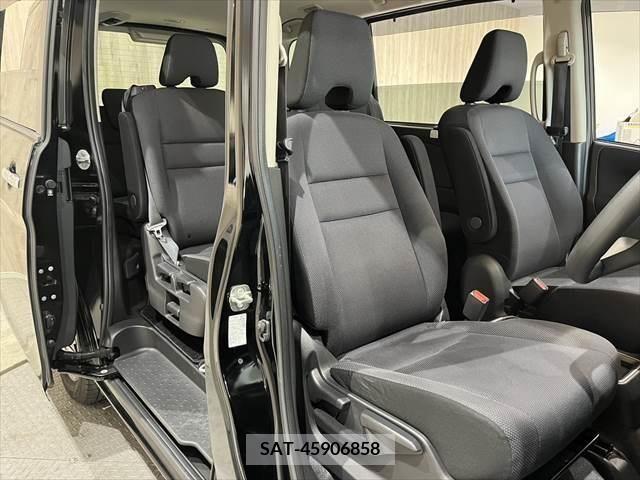 Nissan SERENA 2018-12 324952-6
