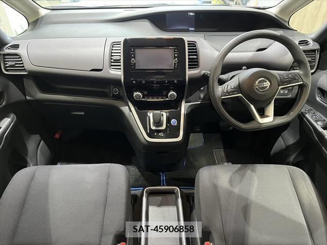 Nissan SERENA 2018-12 324952-1
