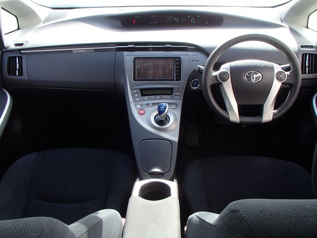 Toyota PRIUS 2015-01 25045-2