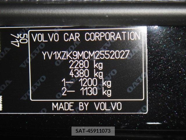 Volvo XC40 2021-08 372911-22