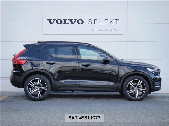Volvo XC40 2021-08 372911-2