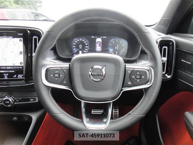 Volvo XC40 2021-08 372911-9