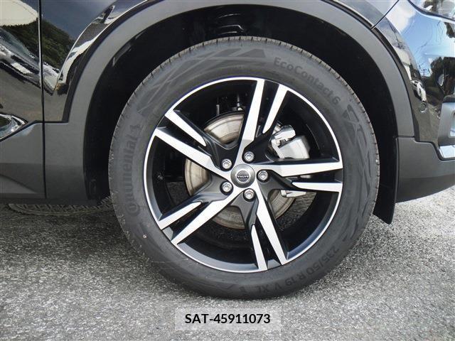 Volvo XC40 2021-08 372911-17