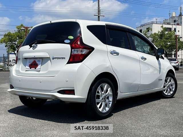 Nissan NOTE 2019-05 341619-2