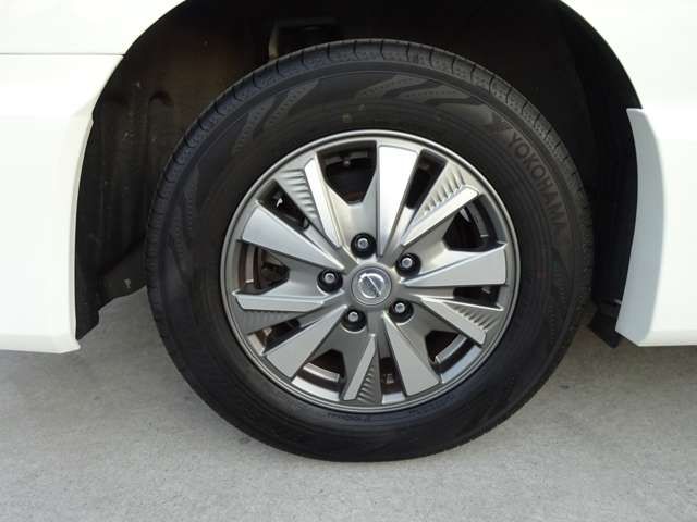 Nissan SERENA 2018-06 196265-12