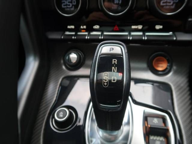 Jaguar F-TYPE 2018-06 184592-9