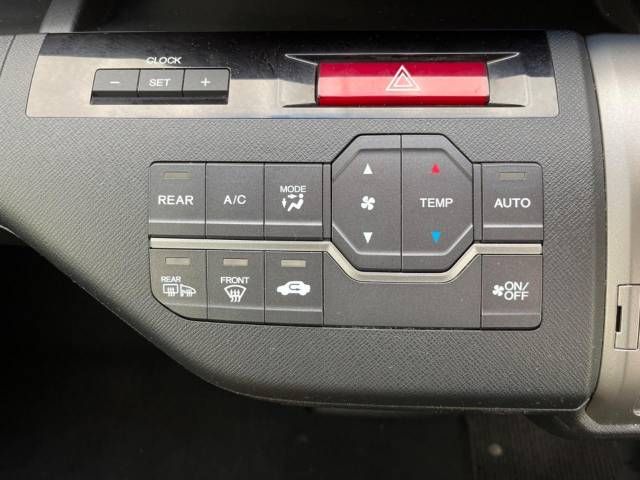 Honda e 2012-03 4739-6