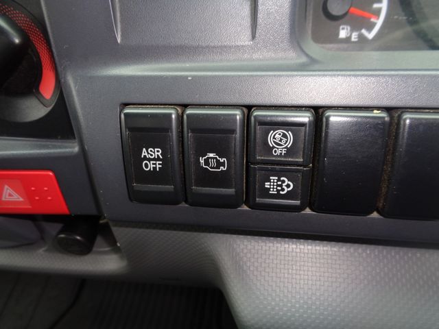 Isuzu ELF TRUCK 2015-08 5322-12