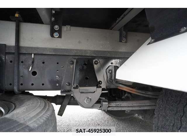 Hino DUTRO 2019-08 267678-11