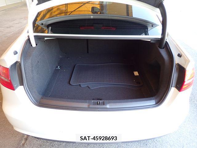 Audi A4 2014-04 261077-19