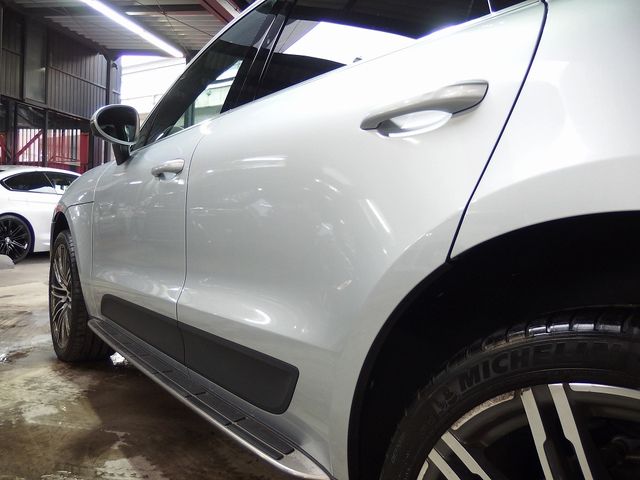 Porsche MACAN 2014-12 185481-16