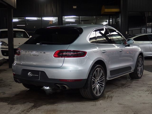 Porsche MACAN 2014-12 185481-2