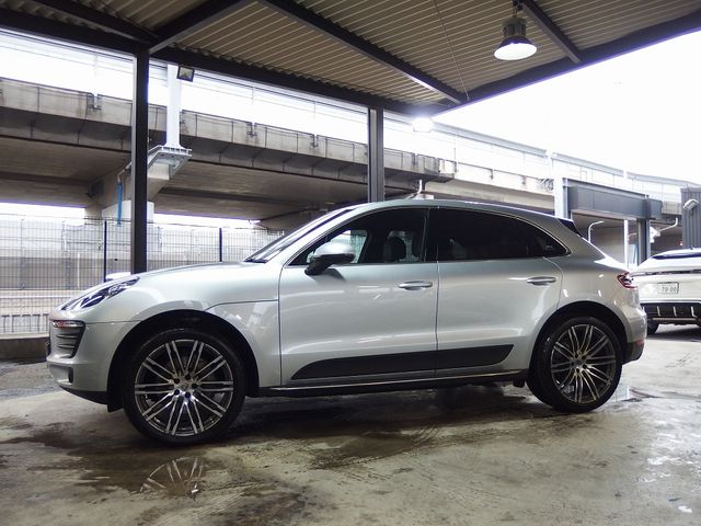 Porsche MACAN 2014-12 185481-8