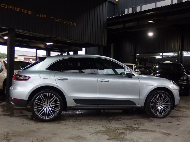 Porsche MACAN 2014-12 185481-5