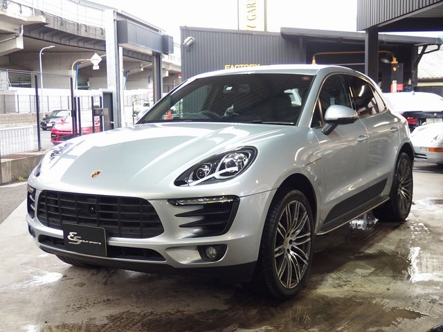 Porsche MACAN 2014-12 185481-9