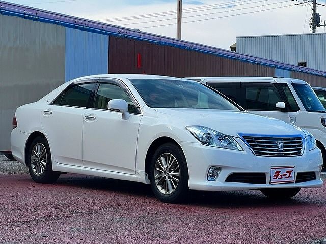Toyota CROWN SEDAN 2012-09 7231-6
