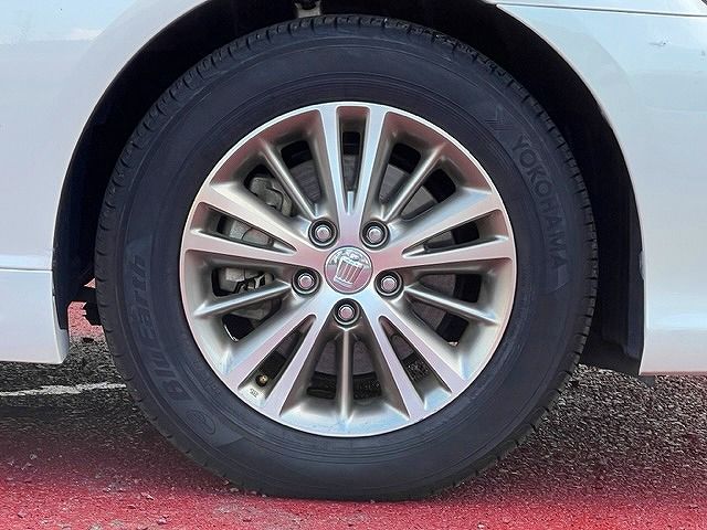 Toyota CROWN SEDAN 2012-09 7231-27
