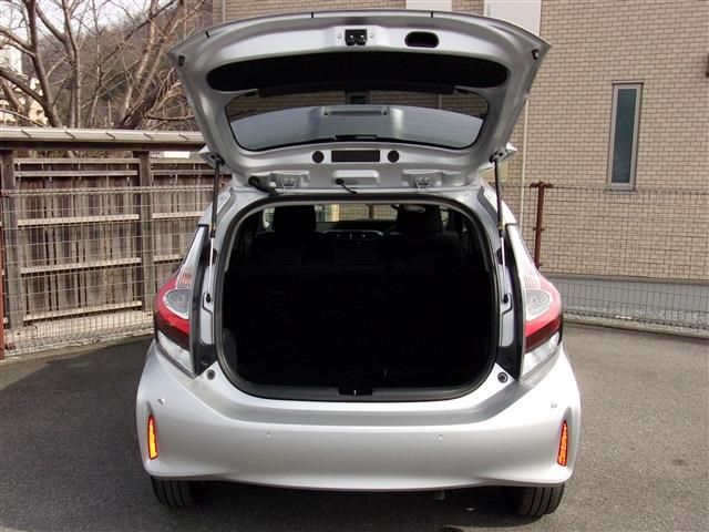 Toyota AQUA 2020-12 1839-12