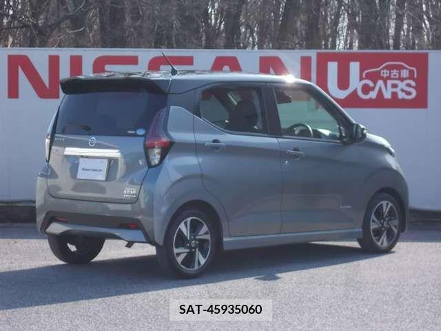 Nissan DAYZ 2020-11 215367-1