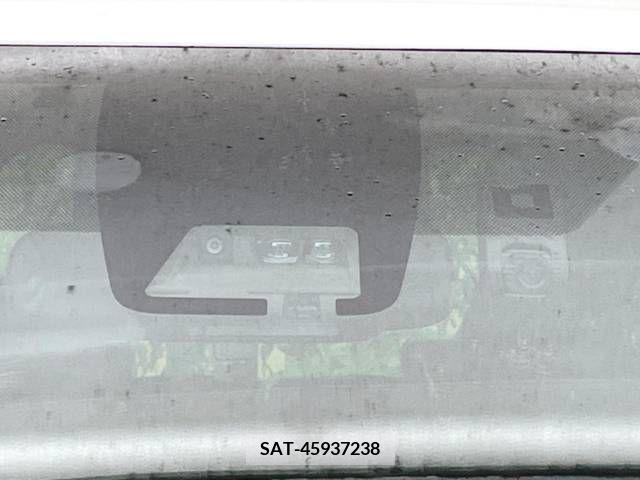 Toyota VOXY 2021-02 212210-7