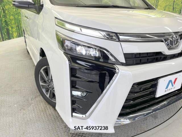 Toyota VOXY 2021-02 212210-13