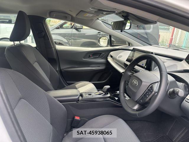 Toyota PRIUS 2024-01 339866-15