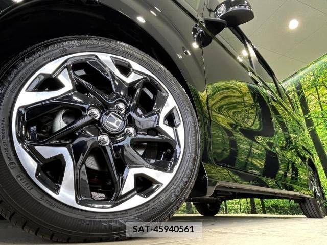 Honda N BOX CUSTOM 2018-03 379473-13