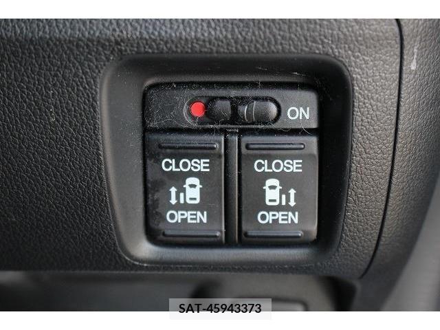 Honda N BOX 2015-10 279537-3