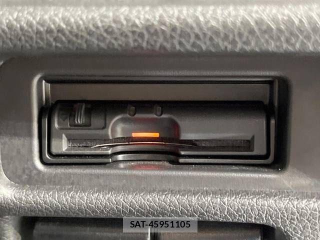 Nissan X-TRAIL 2019-03 452264-4
