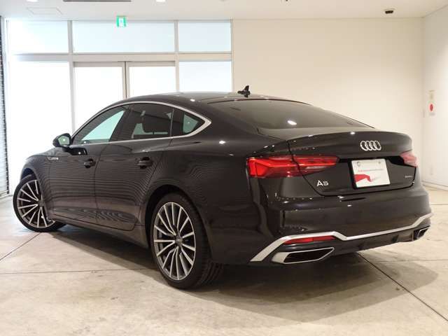Audi A5 2021-11 18467-1