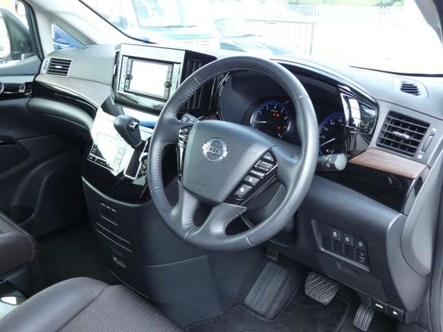 Nissan ELGRAND 2021-01 18068-14