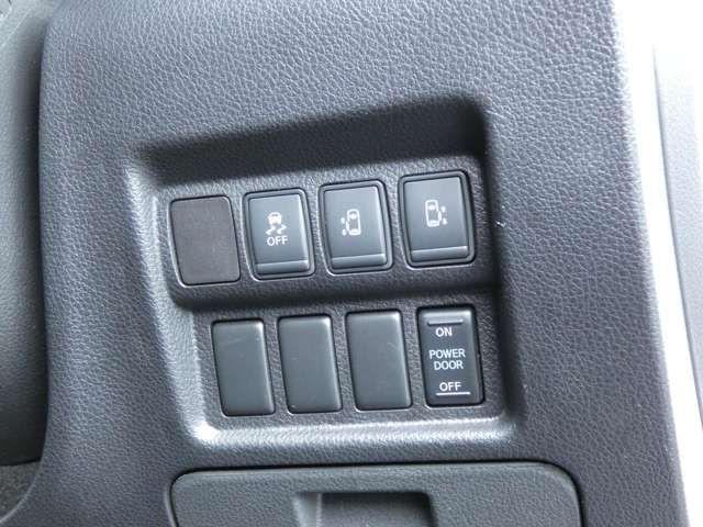 Nissan ELGRAND 2021-01 18068-19