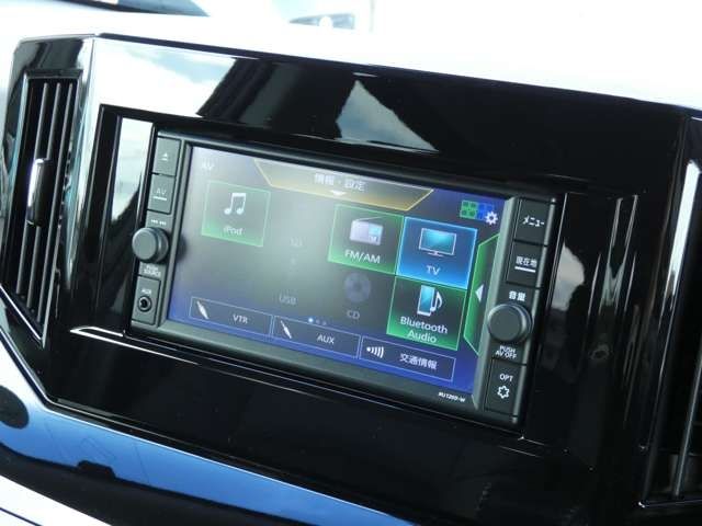 Nissan ELGRAND 2021-01 18068-12