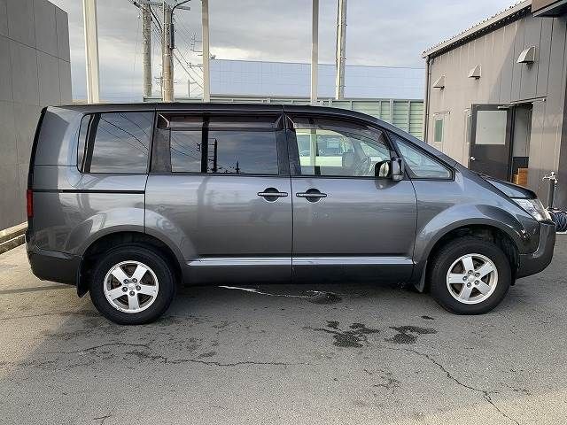 Mitsubishi DELICA D5 2013-06 20030-13