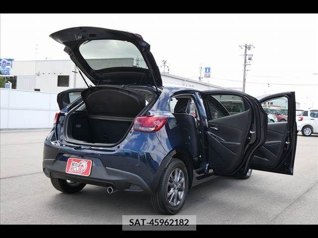Mazda DEMIO 2019-04 301982-19