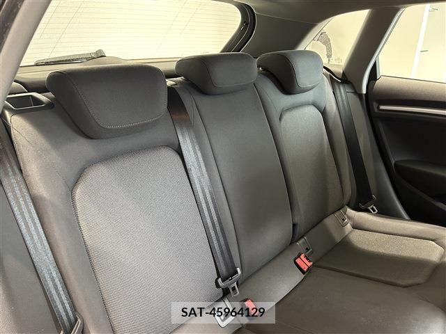 Audi A3 2017-02 293619-24