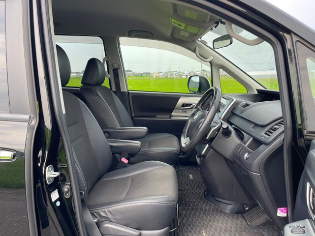 Toyota VOXY 2013-10 7403-16