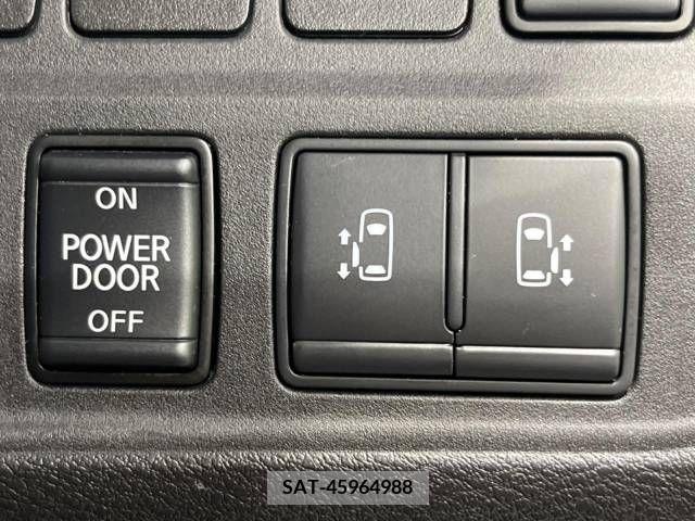 Nissan SERENA 2019-11 351801-4