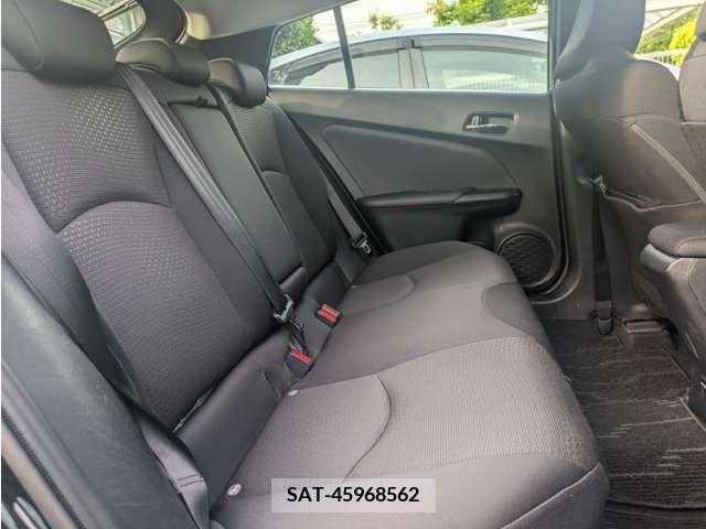 Toyota PRIUS 2022-03 322477-16