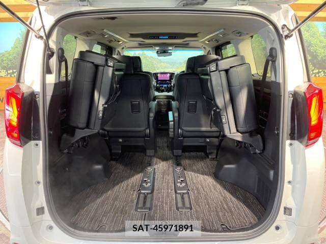 Toyota ALPHARD 2022-08 372338-11