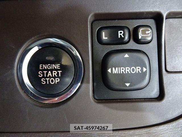 Toyota IQ 2009-06 337296-13
